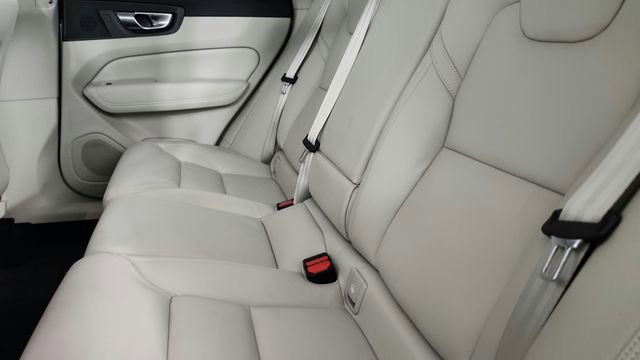 Certified 2026 Volvo XC60 B5 Ultra w/ Protection Package Premier AWD/4WD image 44