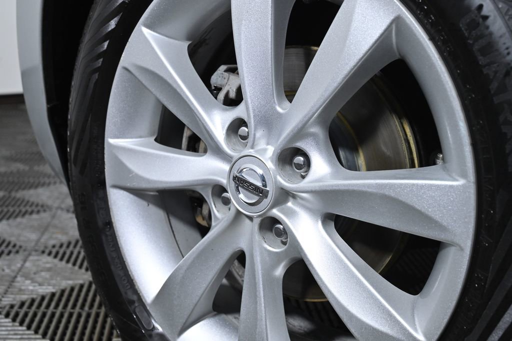 Used 2015 Nissan Versa Note SV image 29