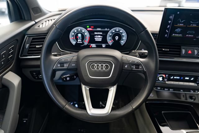 Used 2023 Audi Q5 2.0T Premium Plus w/ Premium Plus Package AWD/4WD image 14