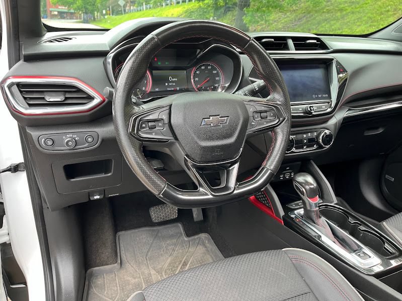 Used 2021 Chevrolet TrailBlazer RS w/ Sun and Liftgate Package AWD/4WD image 10