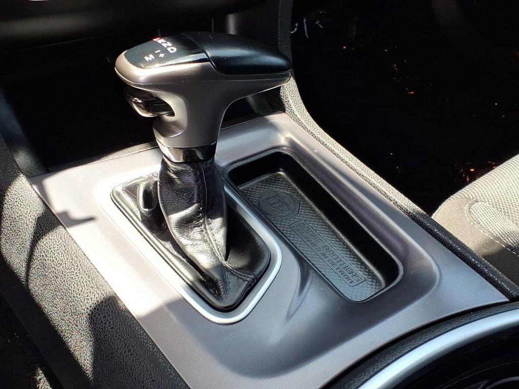 Used 2022 Dodge Charger SXT w/ Cold Weather Package AWD/4WD image 19