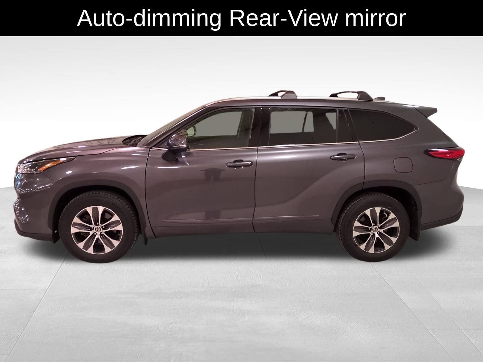 Used 2021 Toyota Highlander XLE image 6