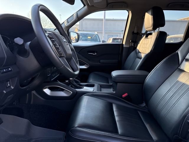 Used 2024 Nissan Frontier SL w/ Technology Package image 11