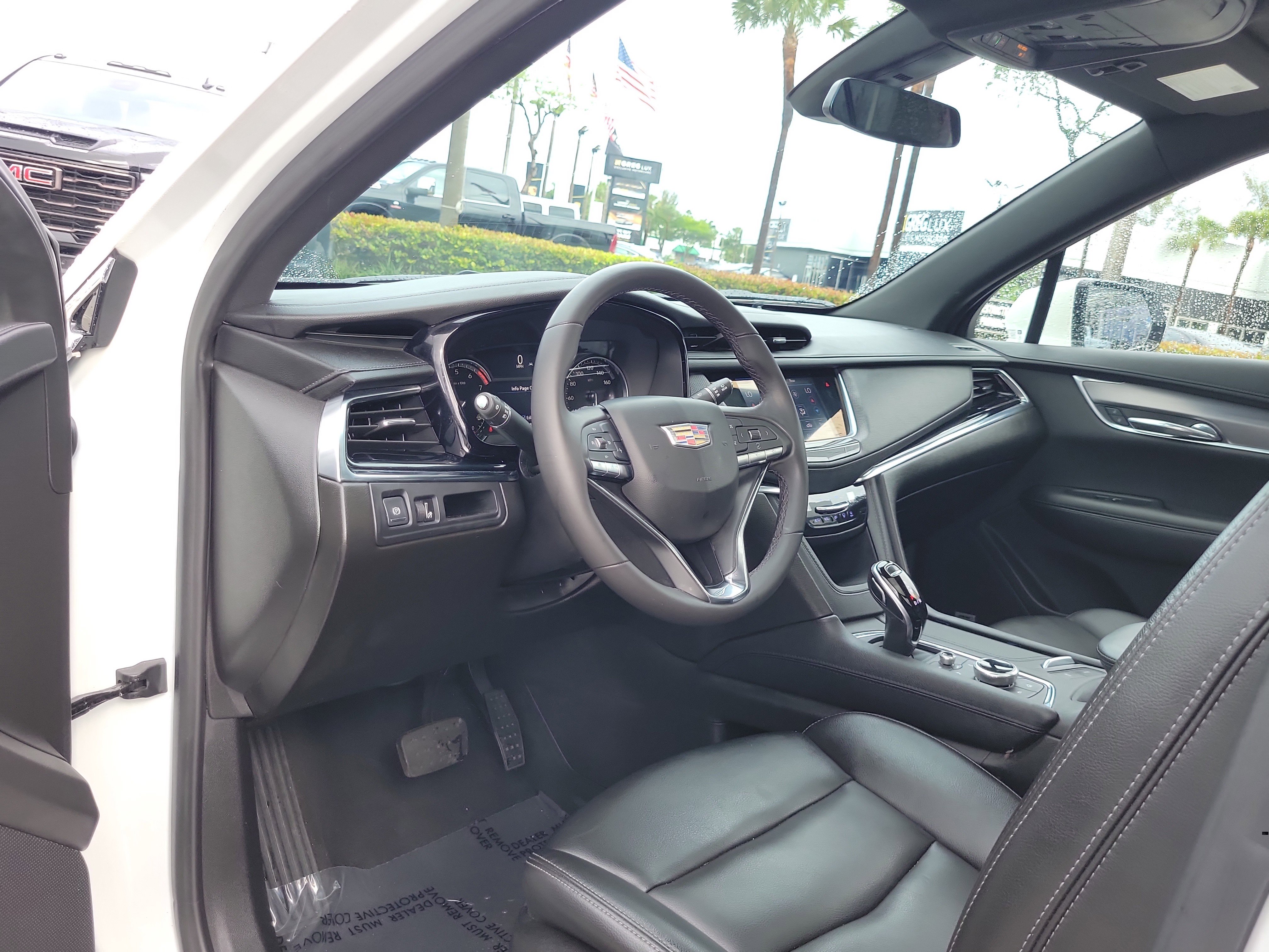 Used 2022 Cadillac XT6 Luxury image 9