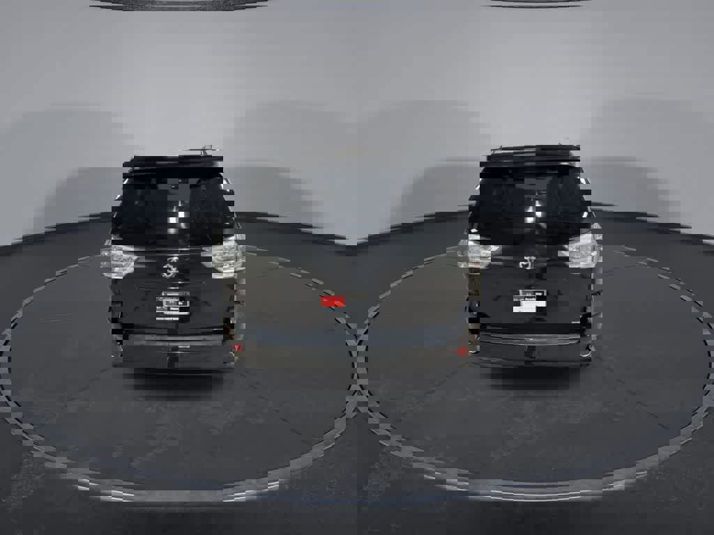 Used 2014 Toyota Sienna SE image 7