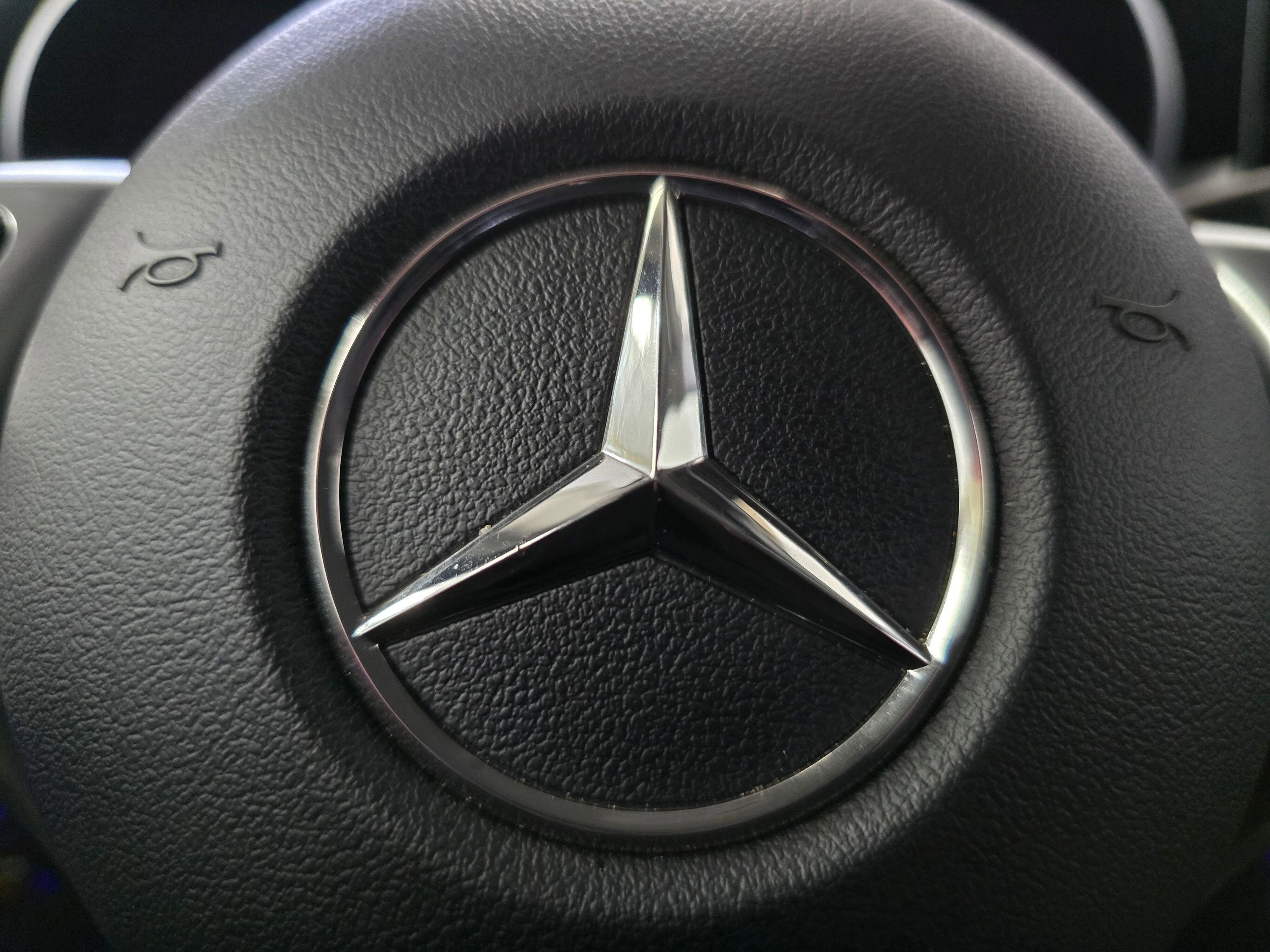 Used 2022 Mercedes-Benz GLC 300 4MATIC image 43