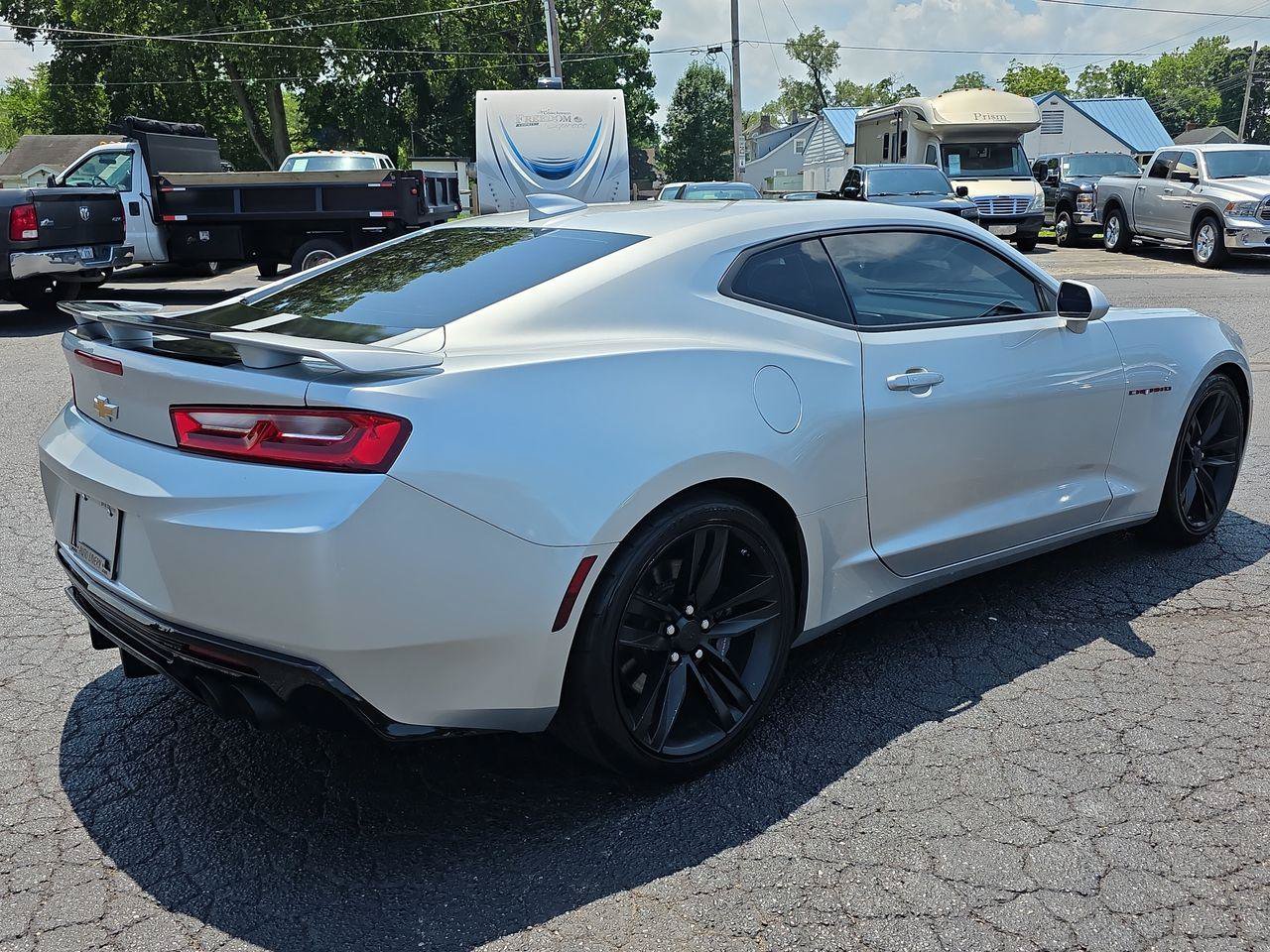 Used 2017 Chevrolet Camaro SS RWD image 2
