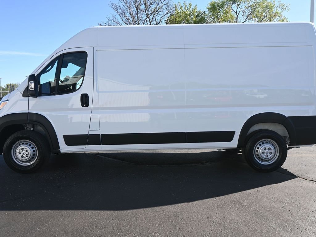 New 2025 RAM ProMaster 2500 w/ Convenience Group image 3