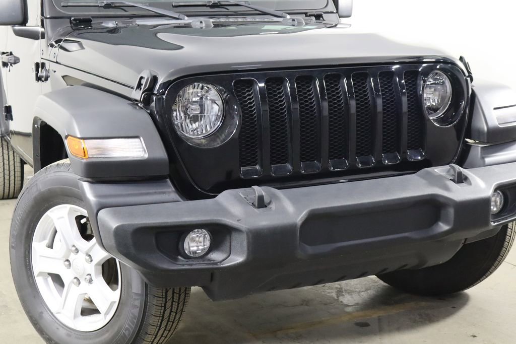 Used 2022 Jeep Wrangler Unlimited Sport image 39