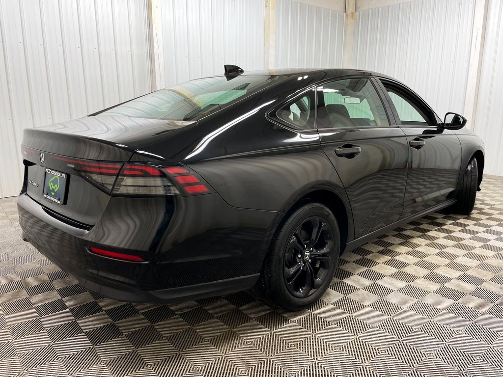 Used 2025 Honda Accord SE image 16