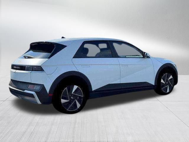 New 2026 Hyundai Ioniq 5 SEL image 17