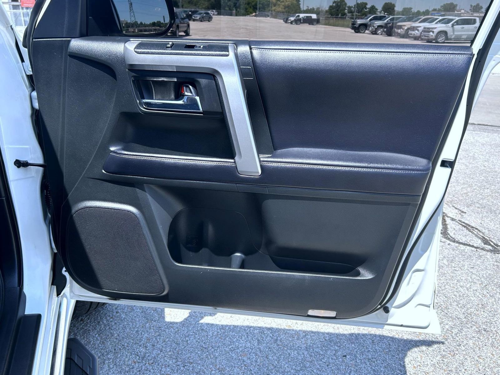 Used 2019 Toyota 4Runner Limited AWD/4WD image 15