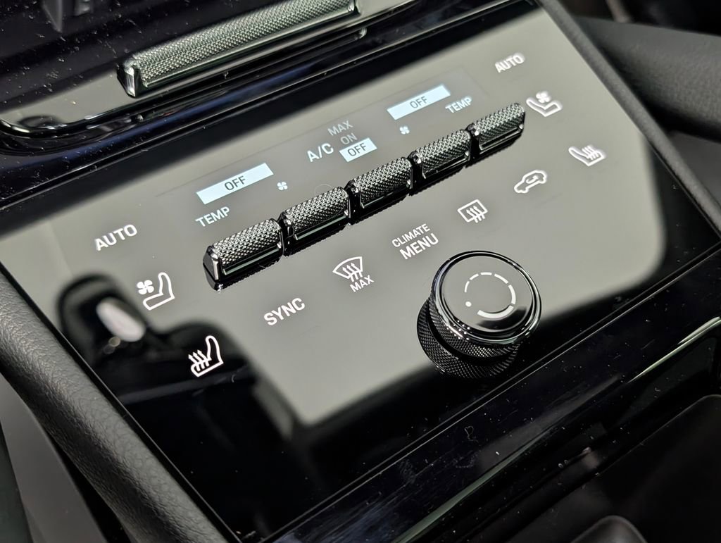 New 2026 Porsche Cayenne Coupe image 34