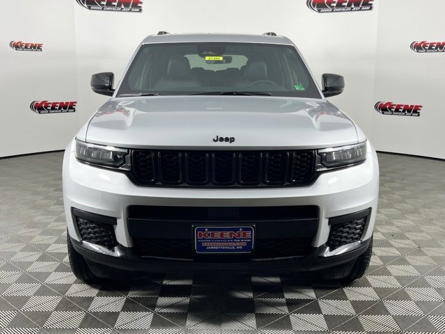 New 2025 Jeep Grand Cherokee L Altitude image 4
