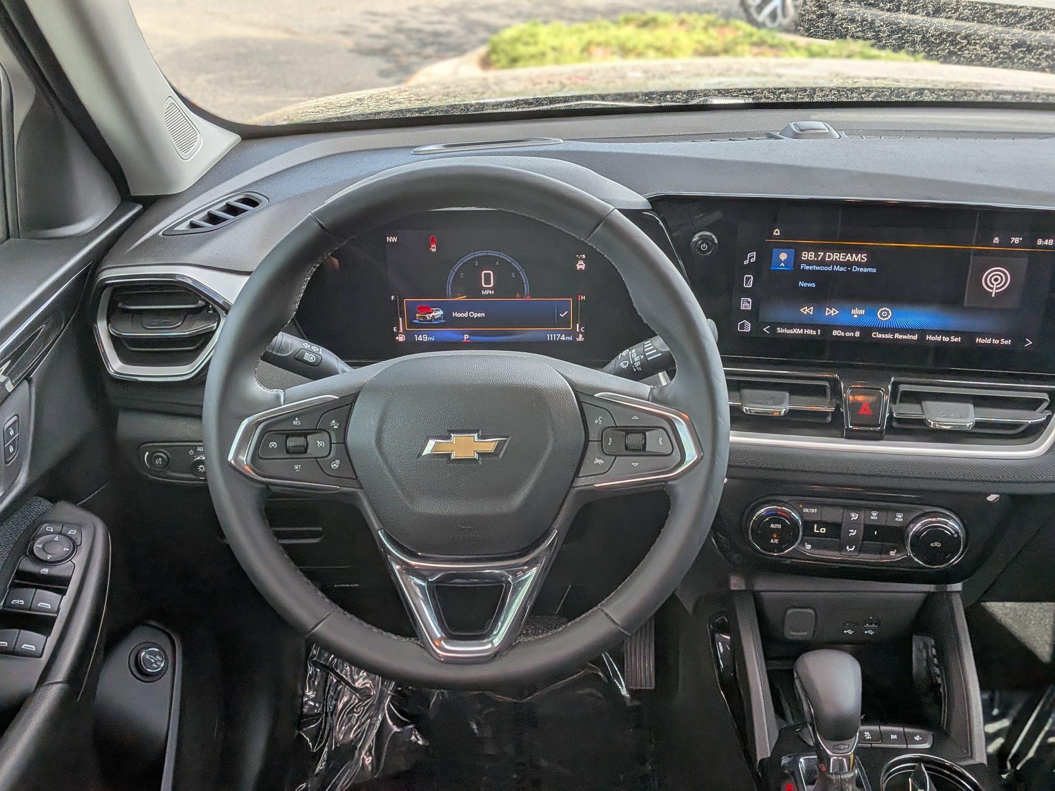 Certified 2025 Chevrolet TrailBlazer LT w/ Convenience Package FWD image 18