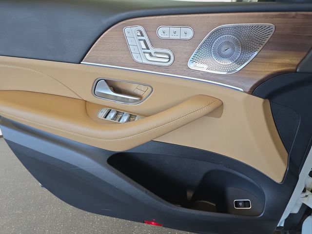Used 2024 Mercedes-Benz GLS 450 4MATIC image 30