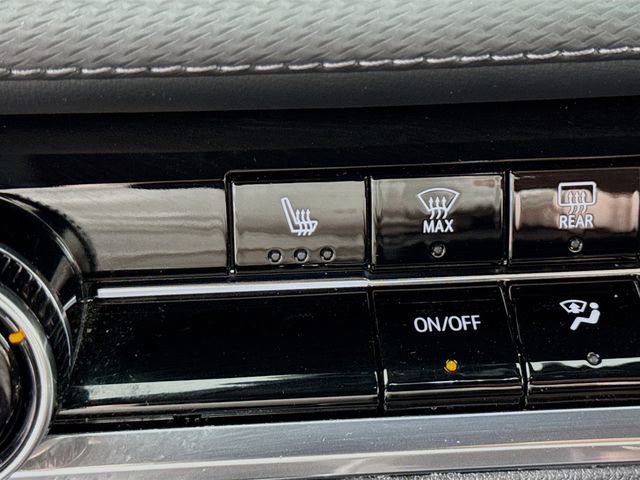 Used 2025 Chevrolet Equinox LT image 21