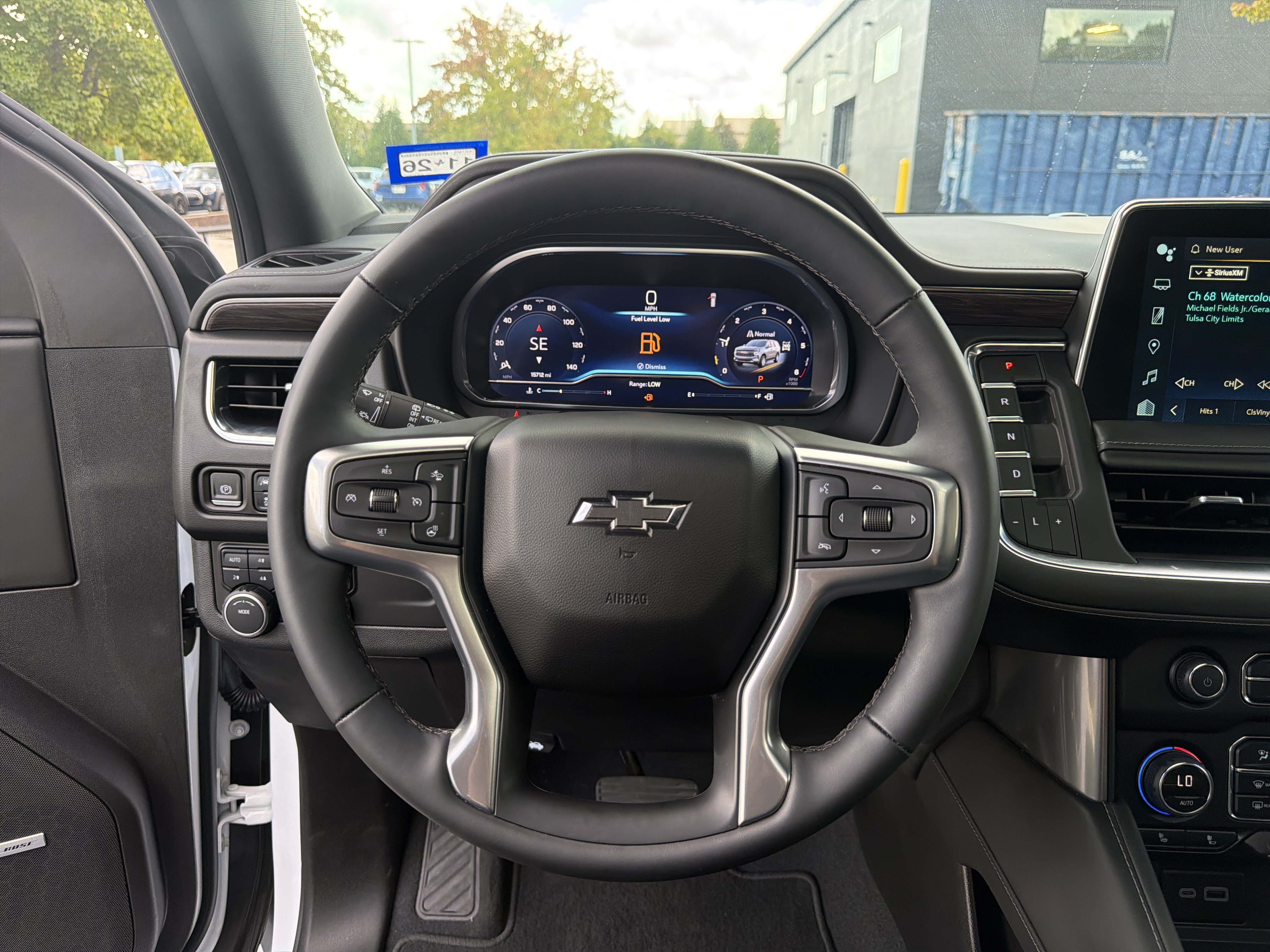 Used 2023 Chevrolet Tahoe Z71 w/ Luxury Package AWD/4WD image 19