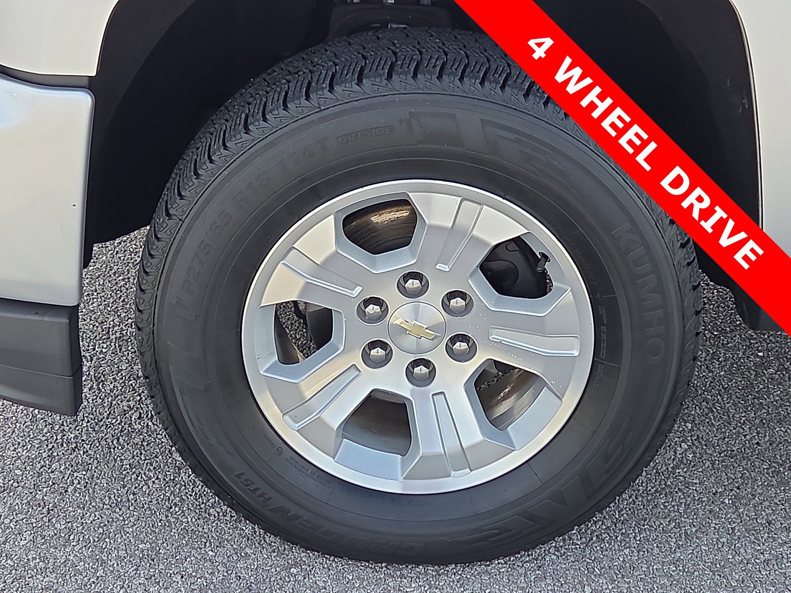 Used 2018 Chevrolet Silverado 1500 LT w/ Texas Edition image 7