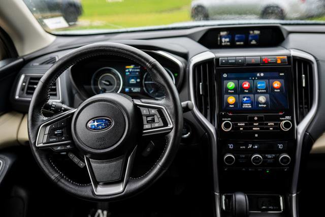 Certified 2022 Subaru Ascent Limited w/ Technology Package image 6