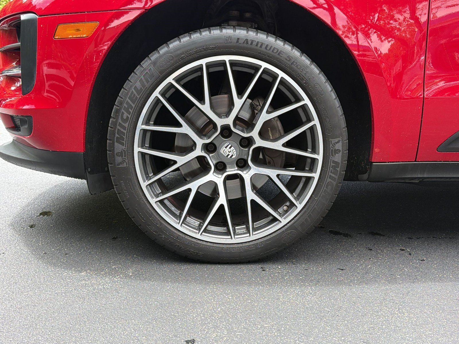 Used 2019 Porsche Macan AWD/4WD image 12