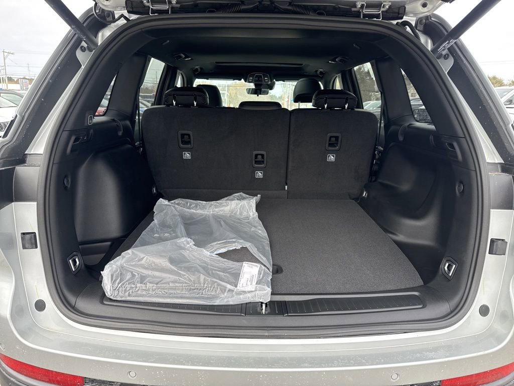 New 2026 Jeep Grand Cherokee Altitude image 25