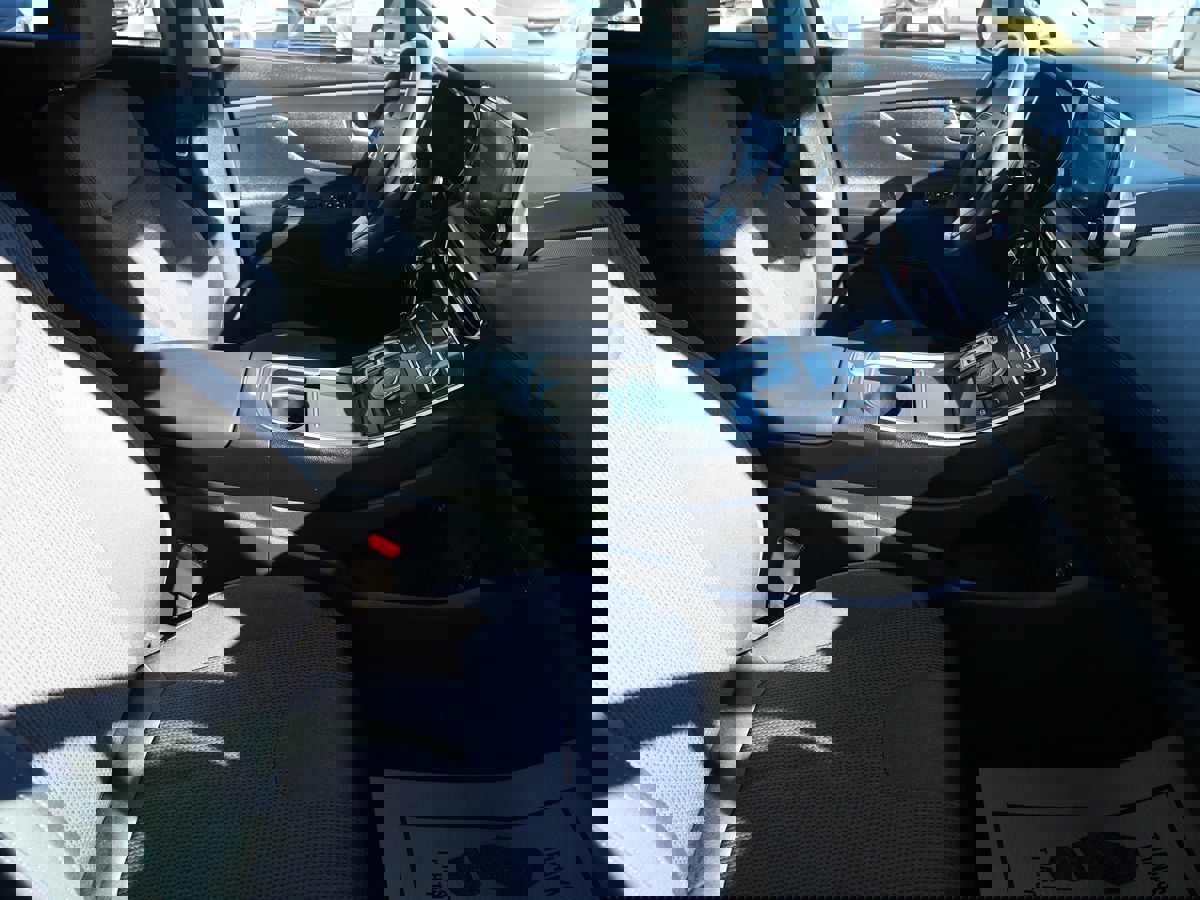 Used 2022 Hyundai Santa Fe SE image 17