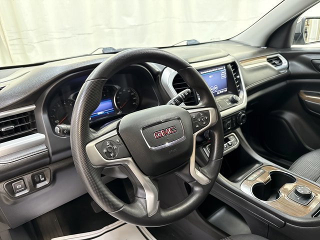 Used 2022 GMC Acadia SLE image 24