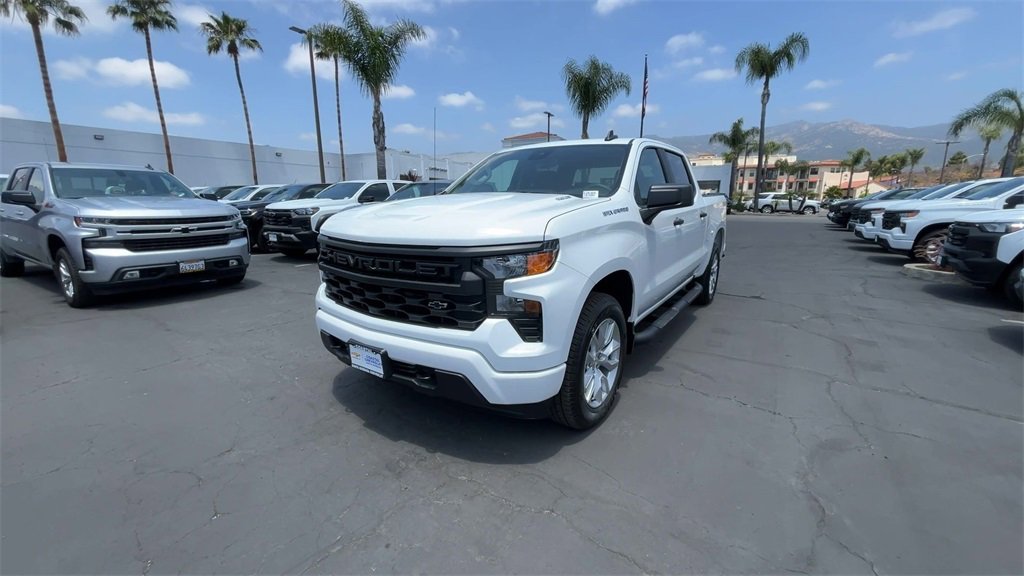 New 2025 Chevrolet Silverado 1500 Custom image 3