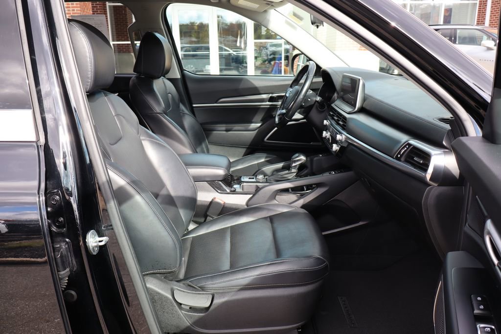 Used 2022 Kia Telluride S image 52