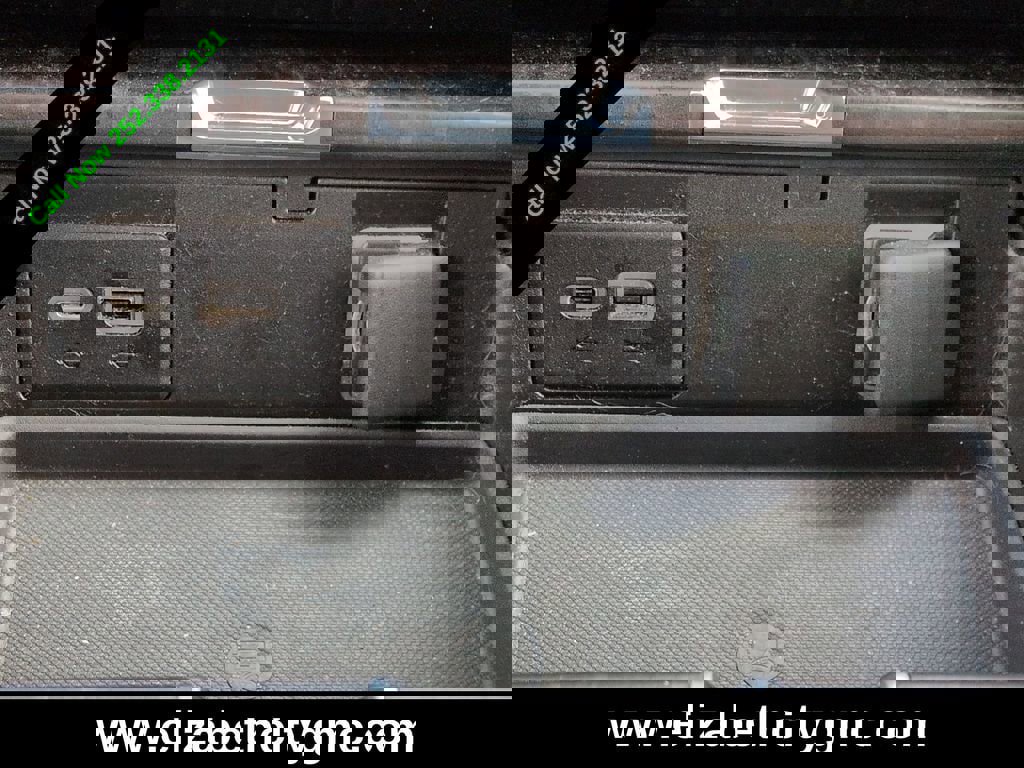 Used 2021 GMC Yukon XL Denali image 35