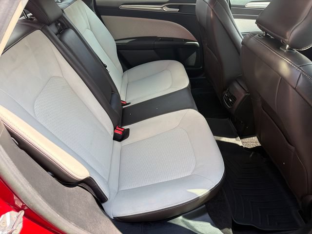Used 2019 Ford Fusion SE w/ Equipment Group 151A FWD image 17