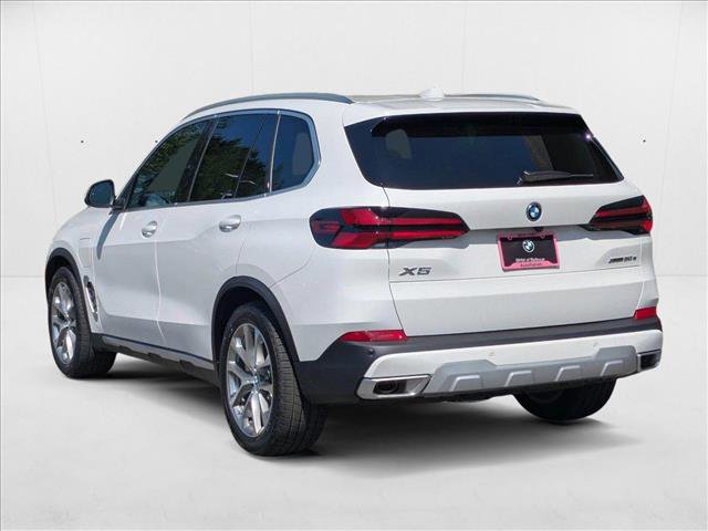 Used 2026 BMW X5 xDrive50e w/ Premium Package image 8