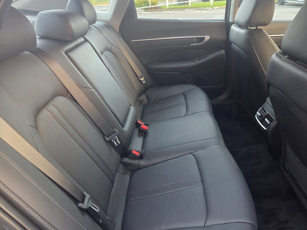 Used 2025 Hyundai Sonata Limited FWD image 31
