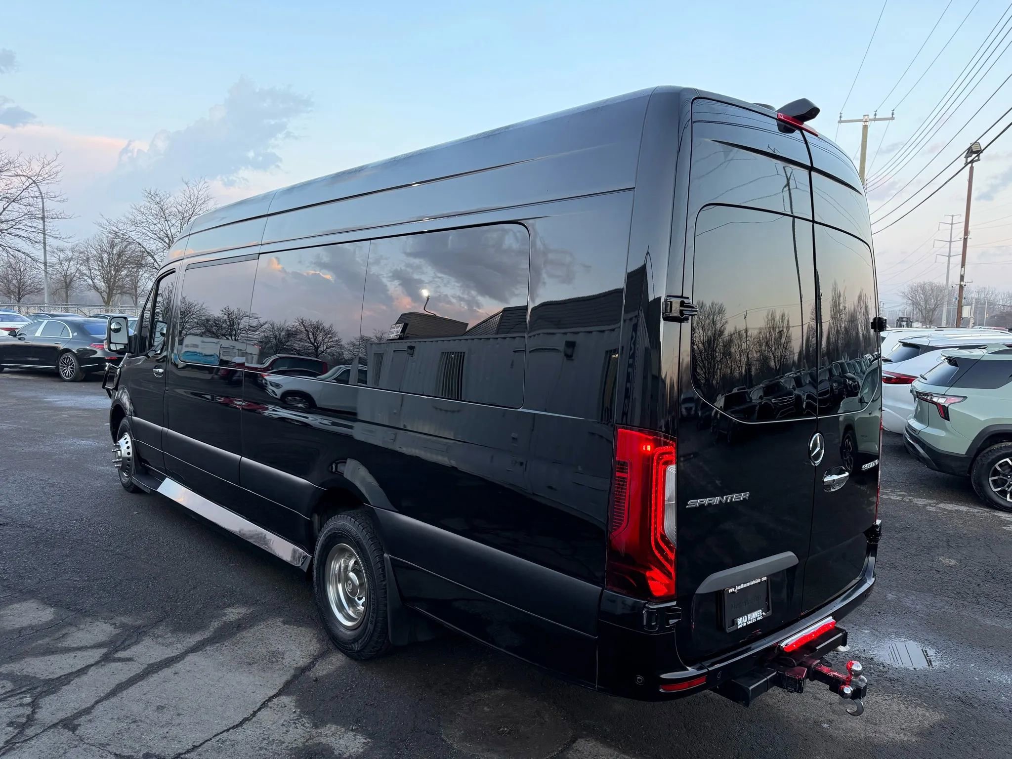 Used 2021 Mercedes-Benz Sprinter 3500 w/ Comfort Plus Package image 7