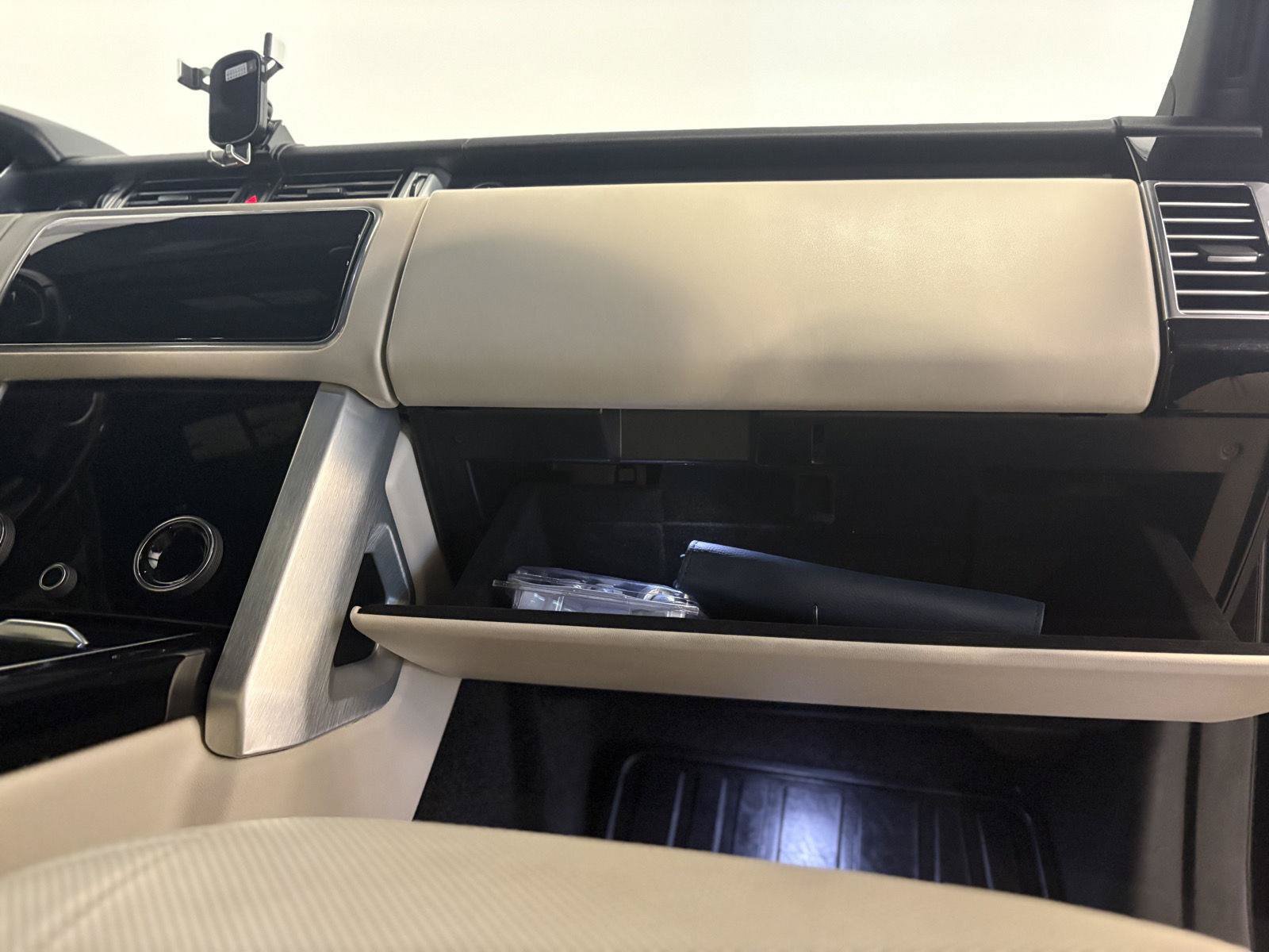 Used 2021 Land Rover Range Rover P525 Westminster Edition LWB AWD/4WD image 53
