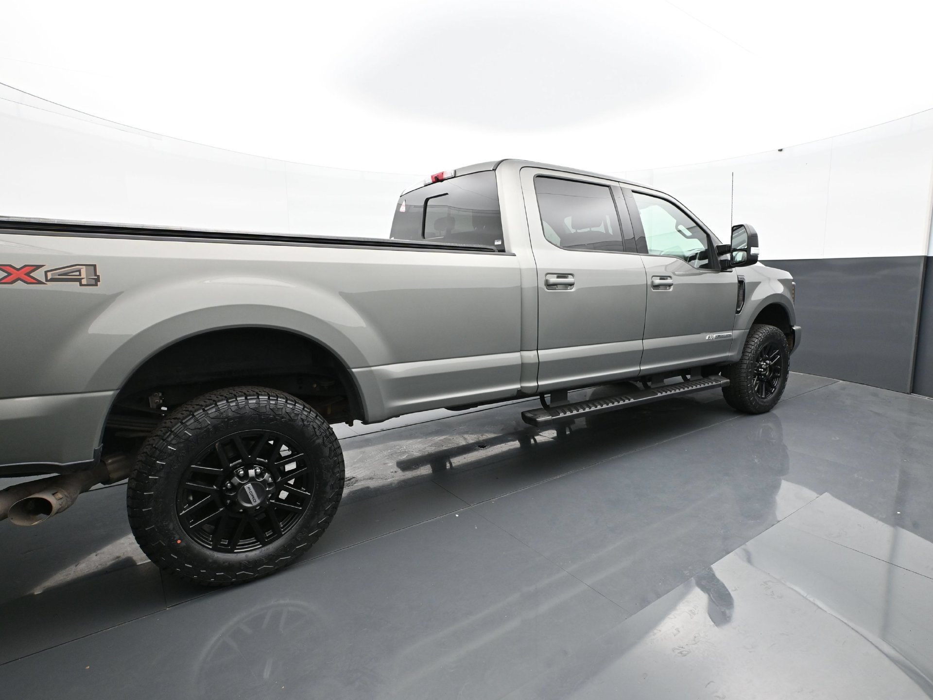 Used 2019 Ford F350 Lariat AWD/4WD image 7