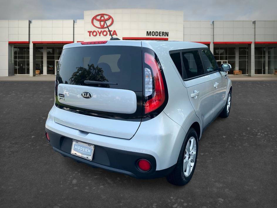 Used 2017 Kia Soul FWD image 5