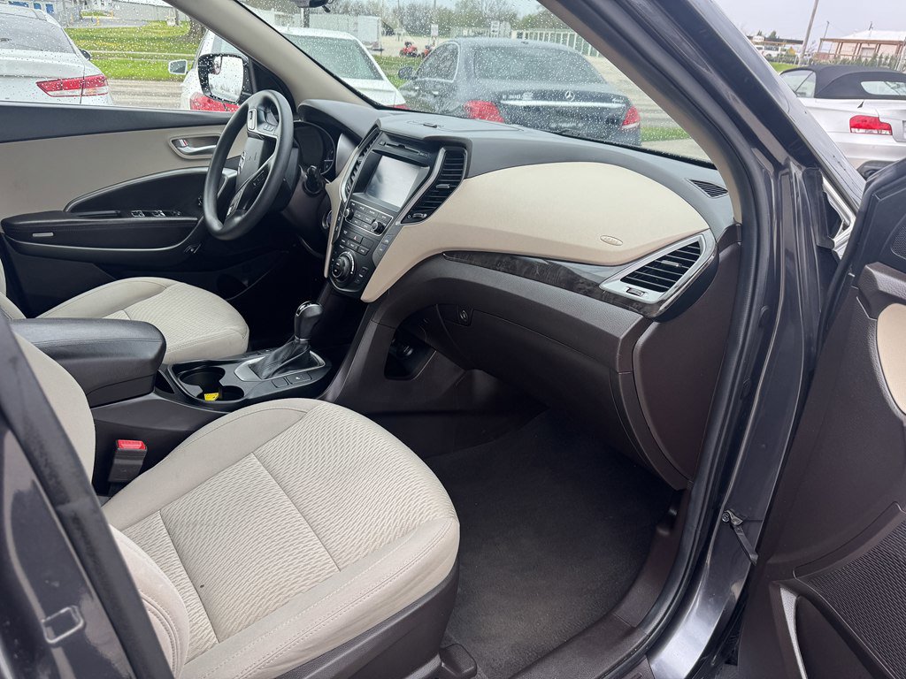 Used 2018 Hyundai Santa Fe Sport w/ 2.4L Value Package 02 image 10