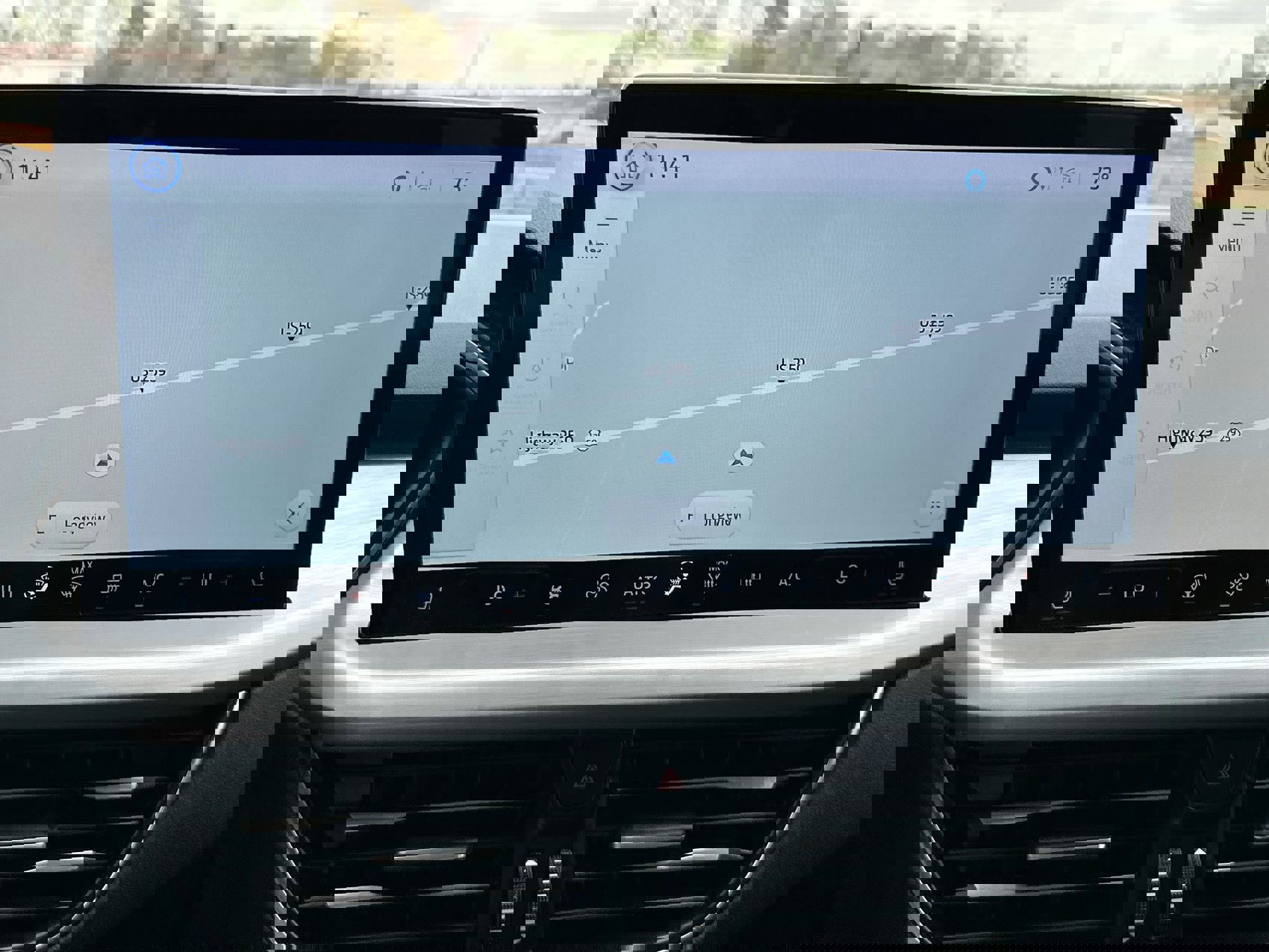 Used 2024 Ford Escape Platinum w/ Premium Technology Package image 18