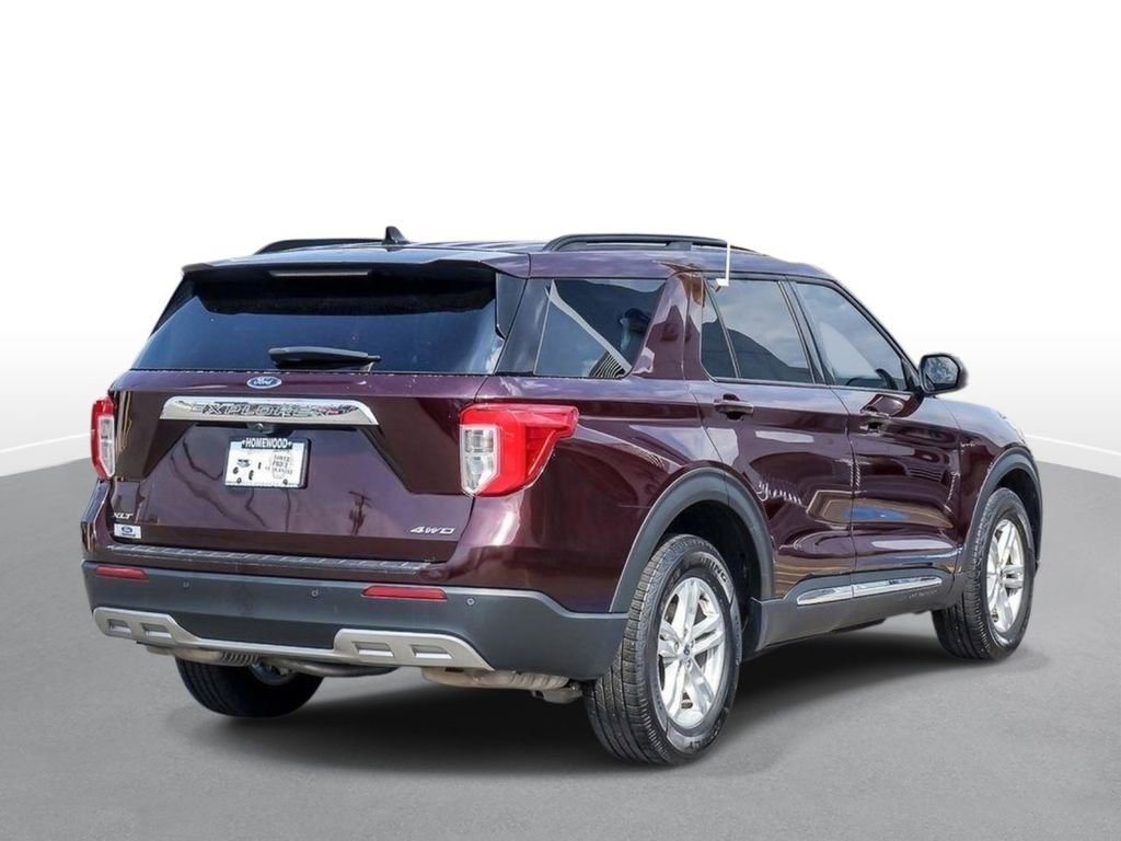 Certified 2022 Ford Explorer XLT w/ Equipment Group 202A AWD/4WD image 8
