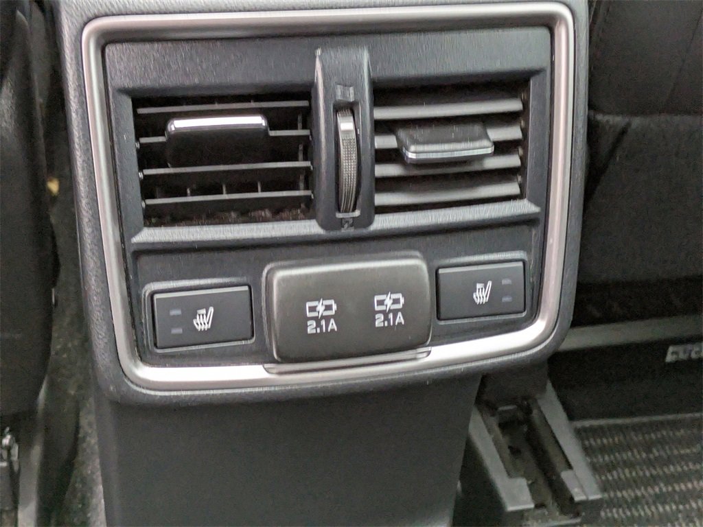 Used 2022 Subaru Forester Touring w/ Popular Package #3 image 11