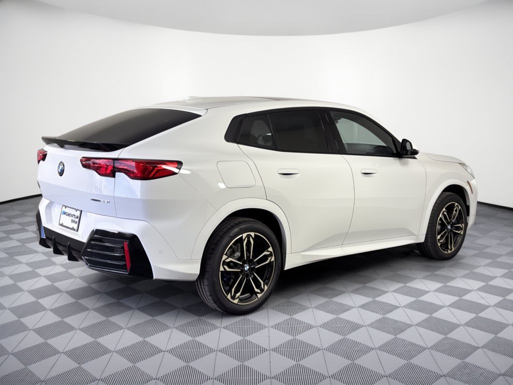 New 2027 BMW X2 xDrive28i AWD/4WD image 9