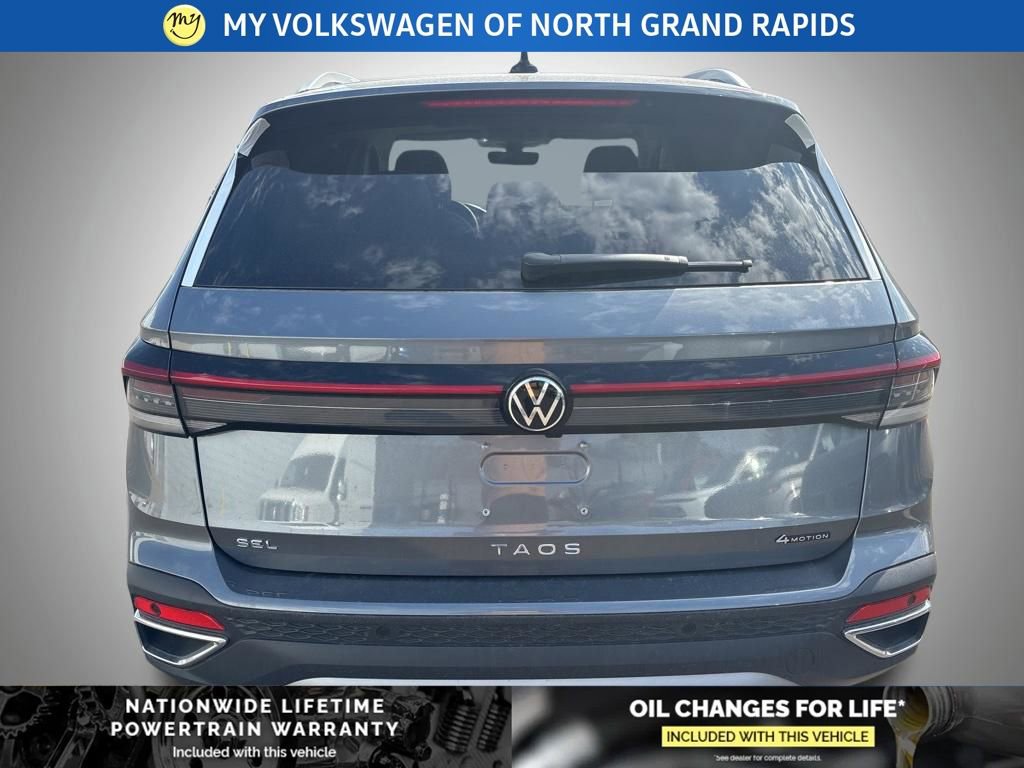 New 2026 Volkswagen Taos SEL image 5