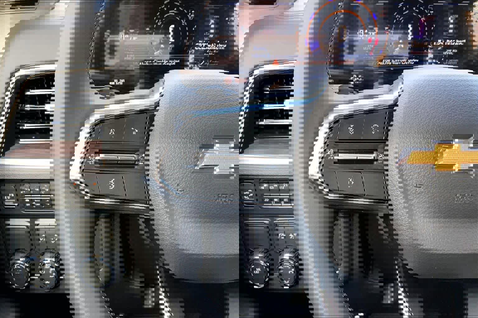 Used 2026 Chevrolet Suburban LS image 27