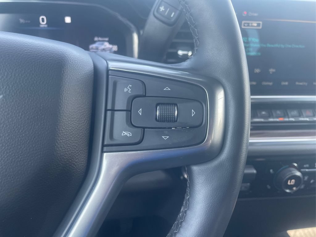 Used 2023 Chevrolet Silverado 1500 LT AWD/4WD image 29