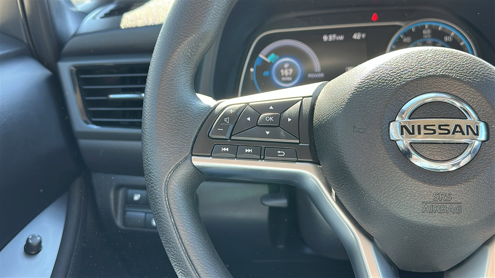 Certified 2022 Nissan Leaf S image 15