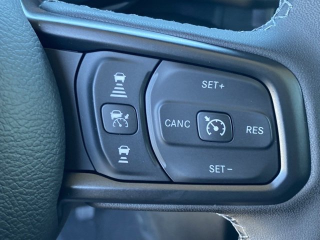 New 2025 Jeep Gladiator Sport image 17