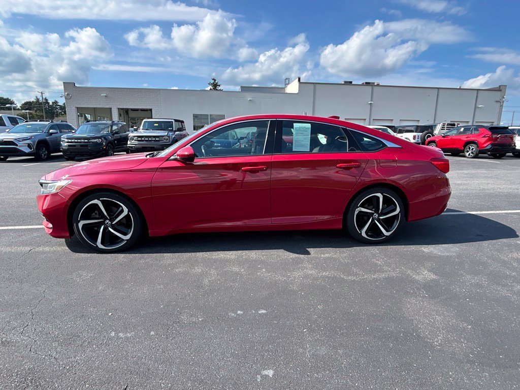 Used 2018 Honda Accord Sport image 2