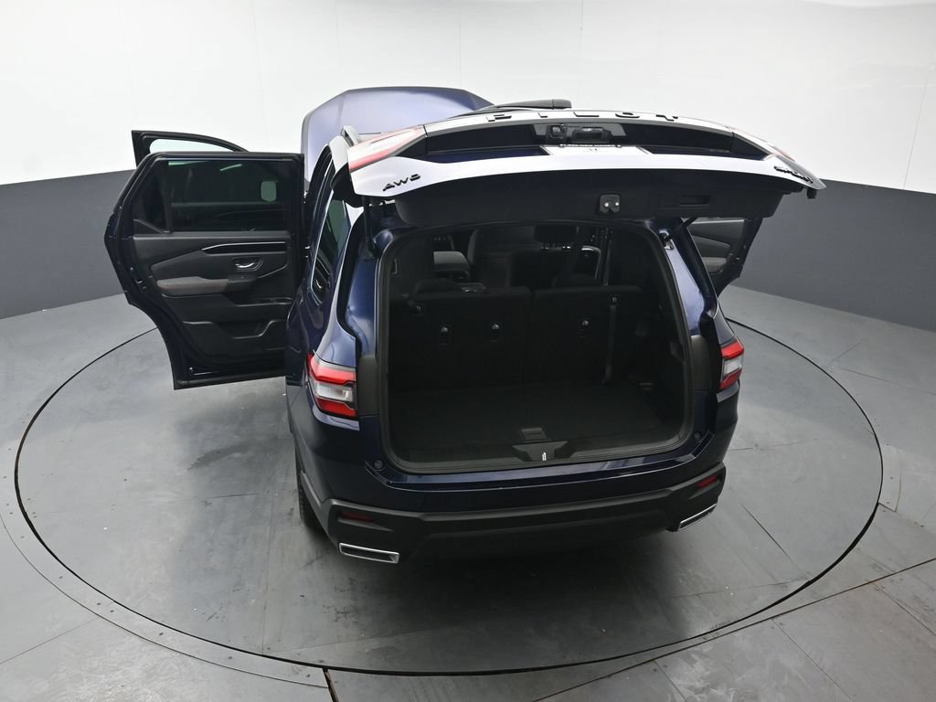 Used 2025 Honda Pilot Sport image 48